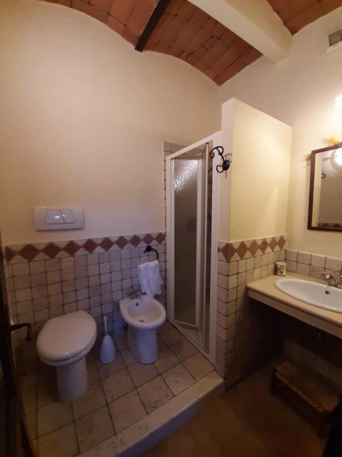 Agriturismo Lupo Vecchio โกรเซตโต ภายนอก รูปภาพ